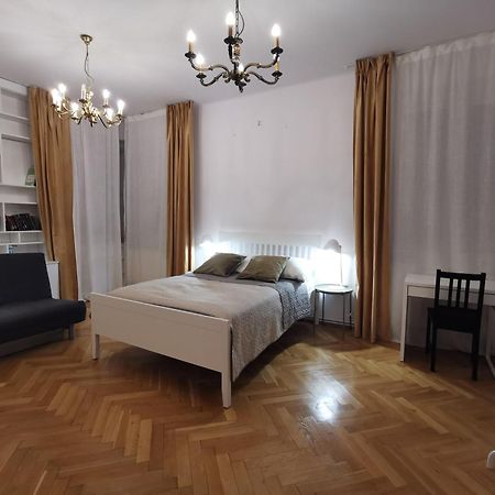 Cozy Spacious Apartment With Balcony Krasków Εξωτερικό φωτογραφία