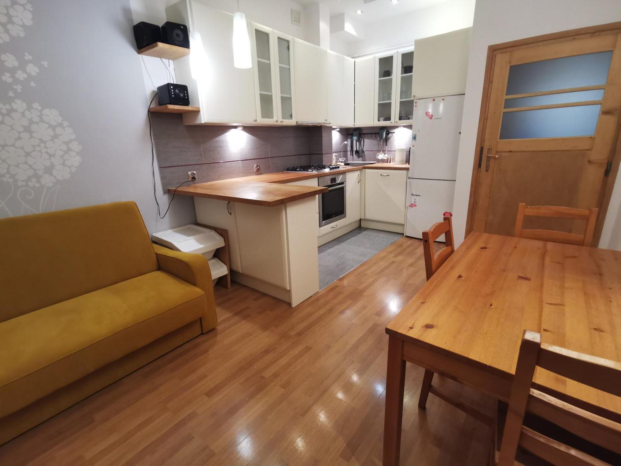 Cozy Spacious Apartment With Balcony Krasków Εξωτερικό φωτογραφία